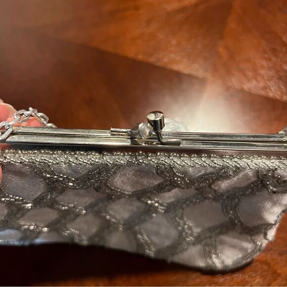 Vintage Beaded Ivory & Silver evening bag - Picture 11 of 16